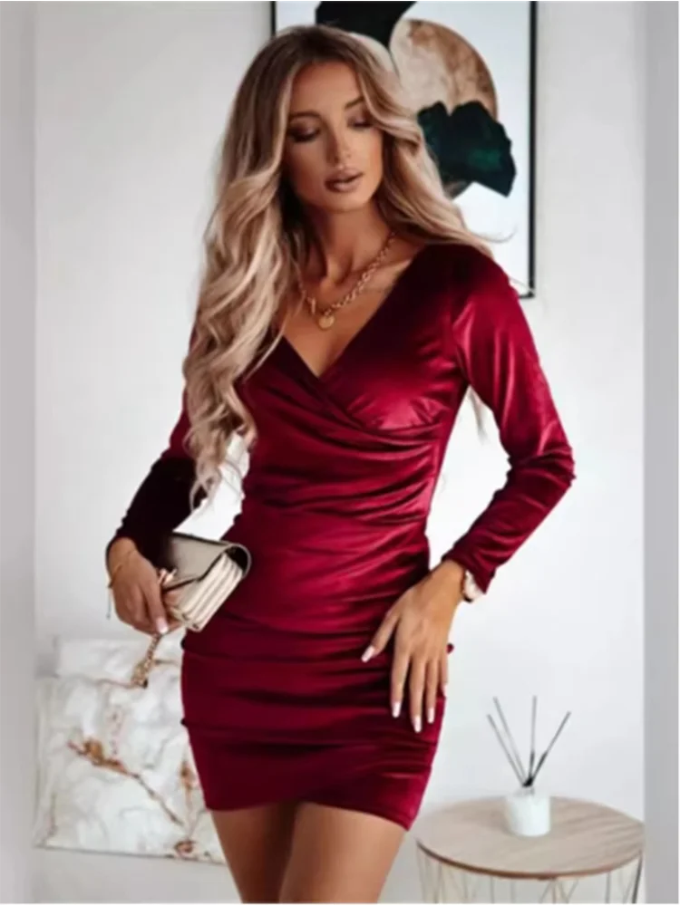 Elevate Your Style with Our Lady Bodycon Solid Color Velvet Dress - V-Neck, Long Sleeved, Perfect for Autumn & Winter Parties!